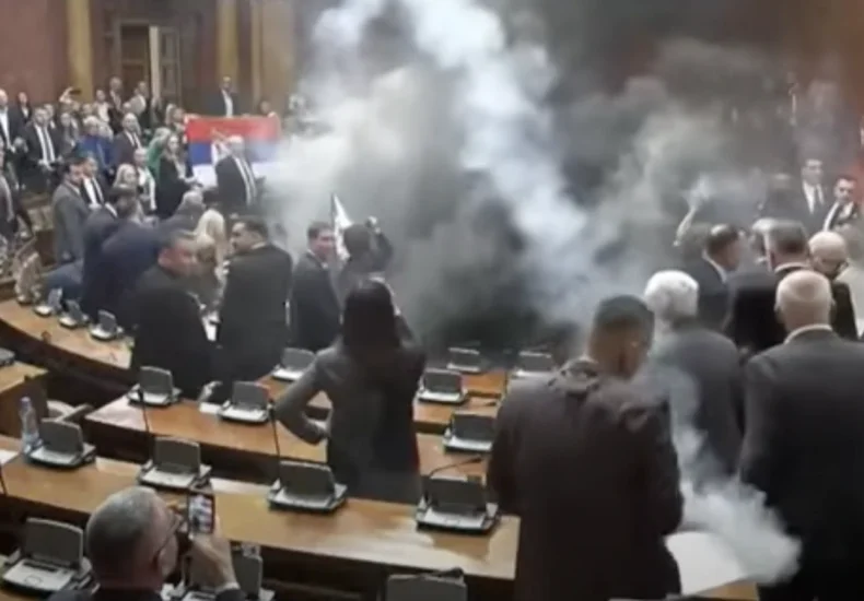 Chaos in Serbia’s Parliament: Opposition Unleashes Flares and Suspected Tear Gas
